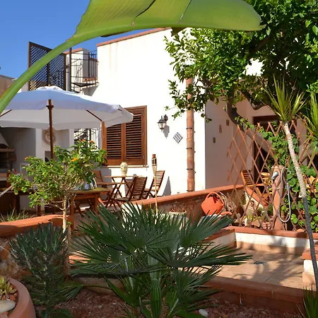ベッド・アンド・ブレックファスト La Terrazza Di San Vito