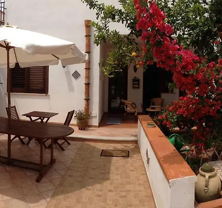 Oda ve Kahvaltı La Terrazza Di San Vito San Vito Lo Capo