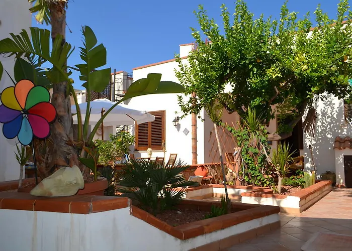 לינה וארוחת בוקר La Terrazza Di San Vito סן ויטו לו קאפו